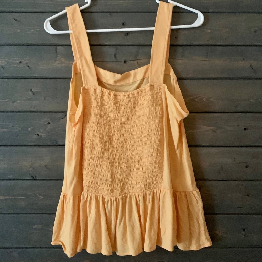 Loft Ruffled tank top - Picture 2 of 2